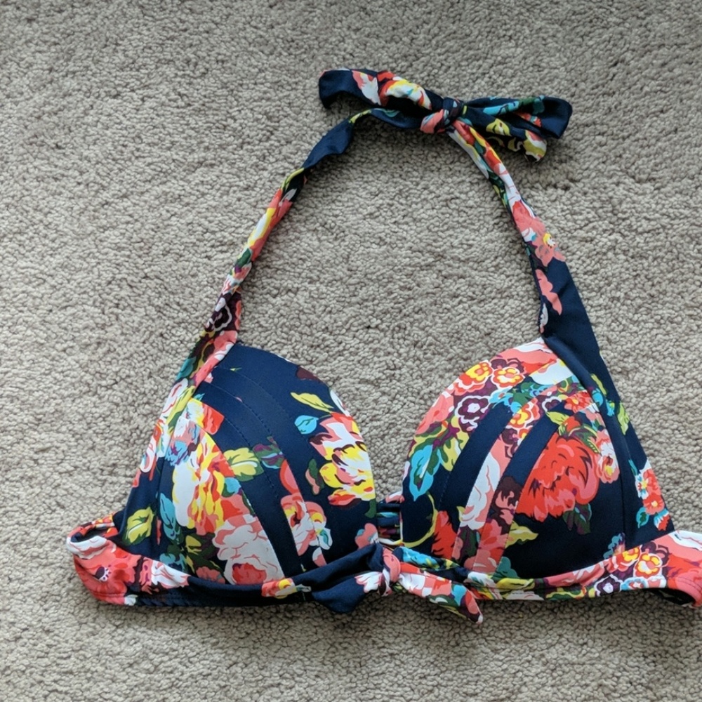 Floral bikini top